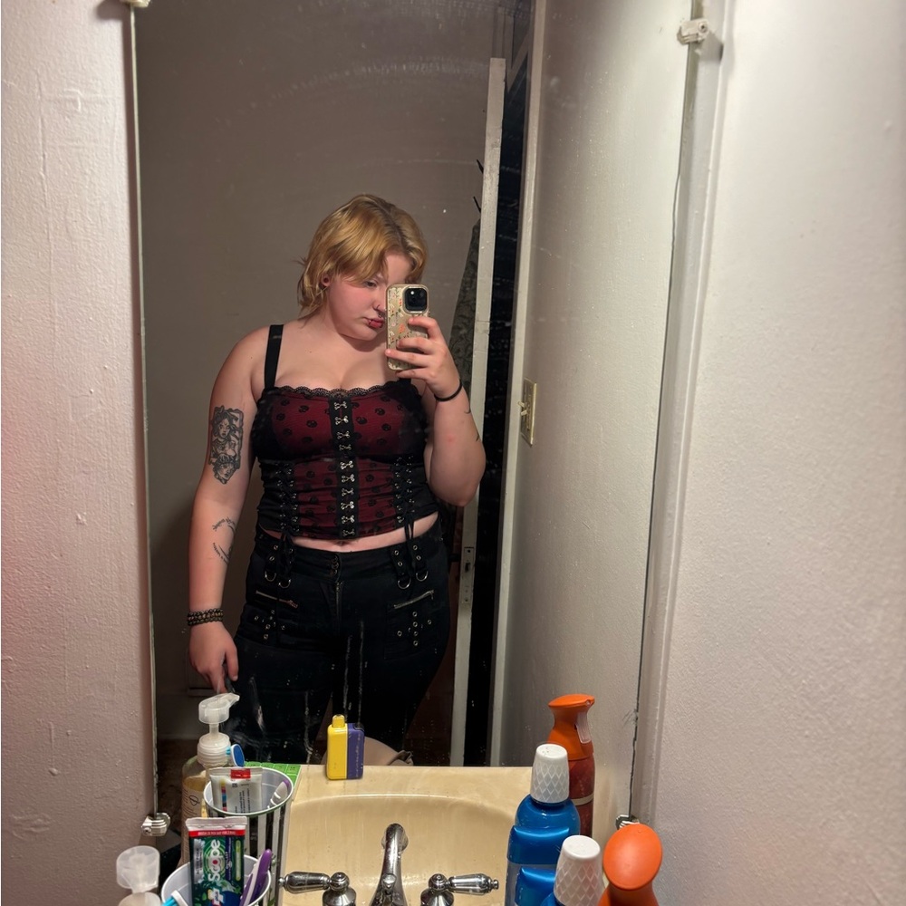 Meet your Posher, Olivia